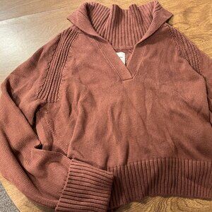 Abercrombie & Fitch Notch Neck Sweater